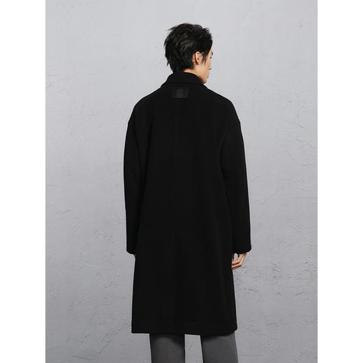 GXG男装 黑色立体压印通勤长款大衣 24冬热卖G24X264025 商品图3