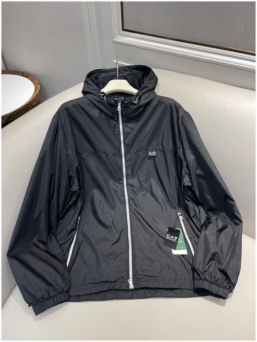 纯元。阿玛ni EA7春季薄款连帽夹克外套 商品图5