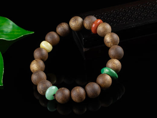 XY0122沉香翡翠多宝四季平安手串 商品图2