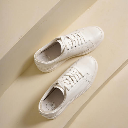Safiya/索菲娅2025春夏轻便真皮圆头百搭休闲学院平底小白鞋 SFD1112166 商品图2