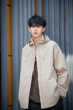 S415875139带帽休闲风衣