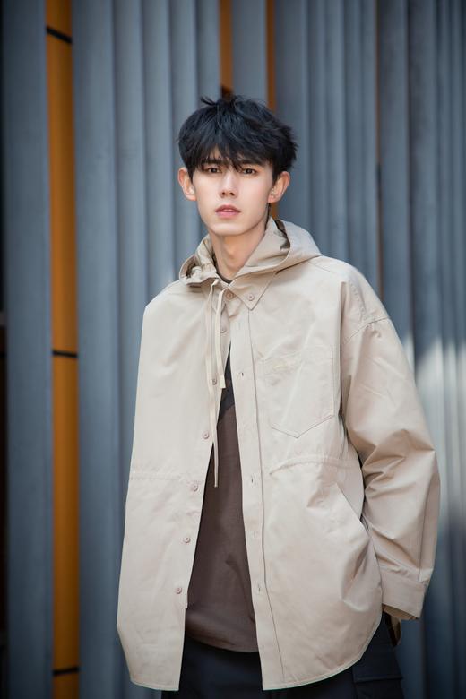 S415875139带帽休闲风衣 商品图0