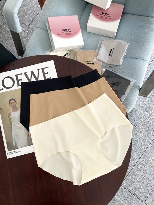 🔥🔥无限回购款！！10A级桑蚕丝内裤💰39.9到手4条‼️‼️ 【觉袈10A桑蚕丝无痕内裤】高颜值奶皮感！穿上一秒爱上！ 商品图2