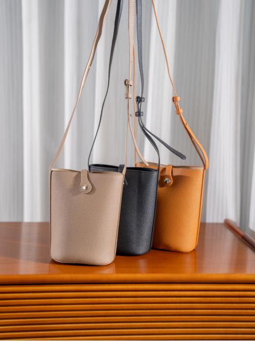 🎉只有几百个❗️专柜撤柜捡漏❗适合夏天常背的包包🔥~超多让人眼前一亮的包包，可单肩/可斜挎，🌈夏天搭配白色裙子超美~去海边、出门逛街、爬山都是它！  商品图2