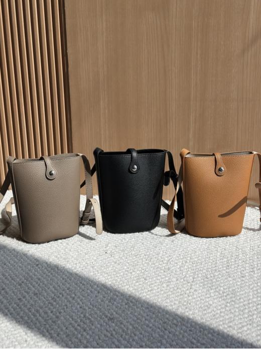 🎉只有几百个❗️专柜撤柜捡漏❗适合夏天常背的包包🔥~超多让人眼前一亮的包包，可单肩/可斜挎，🌈夏天搭配白色裙子超美~去海边、出门逛街、爬山都是它！  商品图0