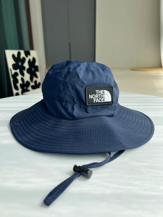 原单正品北面最新品渔夫帽来啦！

加宽帽檐 防水 透气 可折叠 更好收纳

颜色  黑色 藏青 卡其 军绿 灰色 商品图8