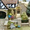 Lilliput Lane2001年限量为庆祝女王金禧制作的桑德林汉姆皇家火车站台 商品缩略图6