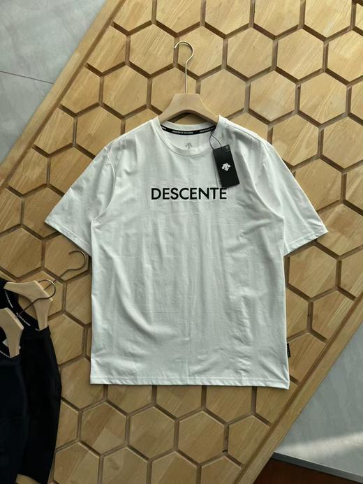 点此购买 迪桑特夏季男款纯棉短袖T恤 LL 312584 商品图3