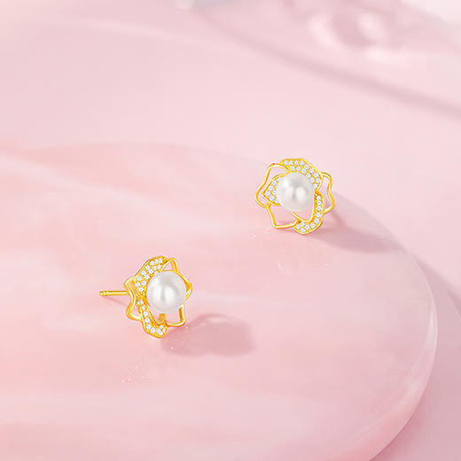 周六福花型S925淡水珍珠耳饰ZLFX091944★ 商品图3