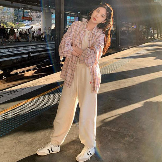 西遇J韩系氛围感穿搭长袖衬衫女初秋新款休闲复古港风上衣SS140827 商品图3