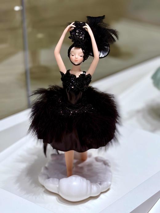 郭玲《黑天鹅》然女孩 商品图0