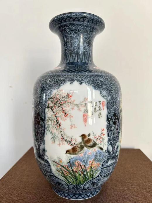 釉中彩四面开窗花鸟瓶 商品图0