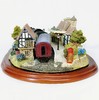 Lilliput Lane2001年限量为庆祝女王金禧制作的桑德林汉姆皇家火车站台 商品缩略图4