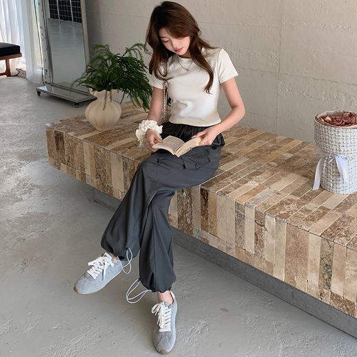 【夏季慵懒，茶歇风】【时髦百搭，不挑人】春夏新款复古高腰抽绳工装裤女宽松松紧腰显瘦拖地直筒阔腿休闲裤100% 商品图3