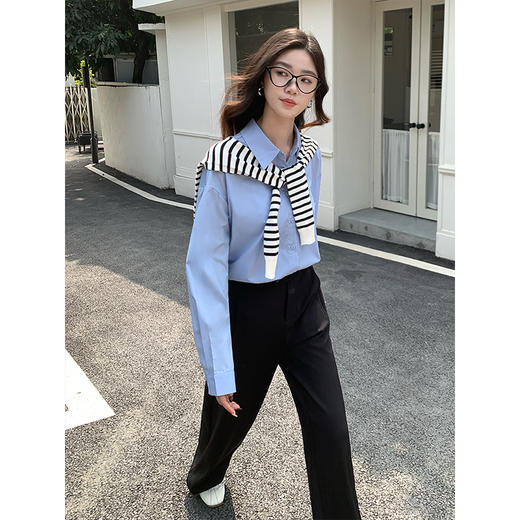 【初夏新品】熙世界黑白条纹外搭披肩女春夏新款坎肩空调房搭肩多功能毛衫围巾 商品图4