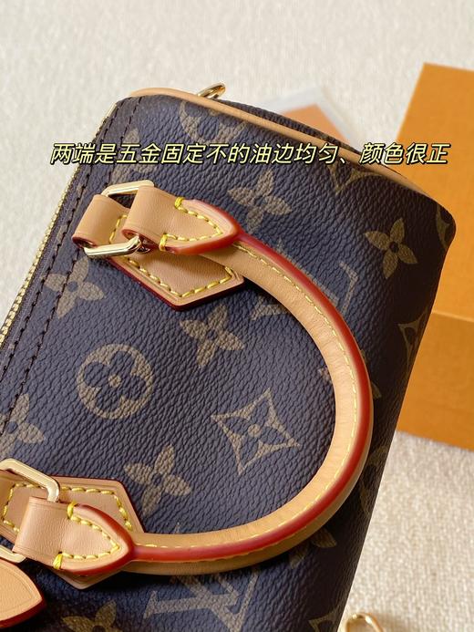 海外出入专柜版捡漏LVNano小枕头包 商品图10