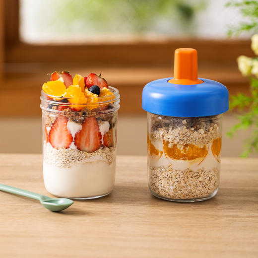 摩登主妇隔夜燕麦杯玻璃酸奶杯便携外带带盖勺早餐杯子水果沙拉杯 商品图0