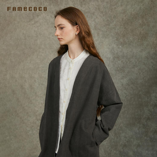 Famecoco范可儿原创文艺设计感无领设计文艺直筒宽松外套春款FAC6AB001 商品图3
