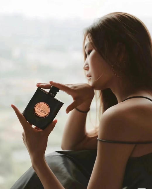 正品圣罗兰 Ysl   黑鸦片90ml   人人宠幸的味道

Российская таможенная освобождение

出口俄罗斯免税订单 。 商品图9