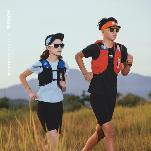 奥尼捷 跑步背包男女超轻越野跑水袋包户外登山徒步马拉松运动双肩包12L C962 商品图2