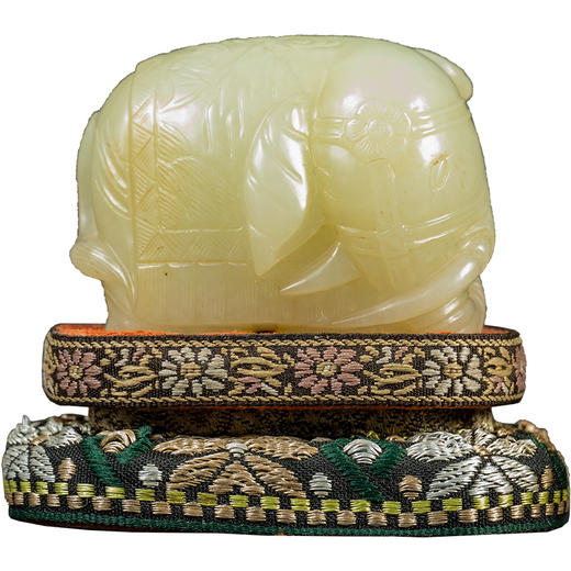 清 白玉雕大象摆件 商品图5