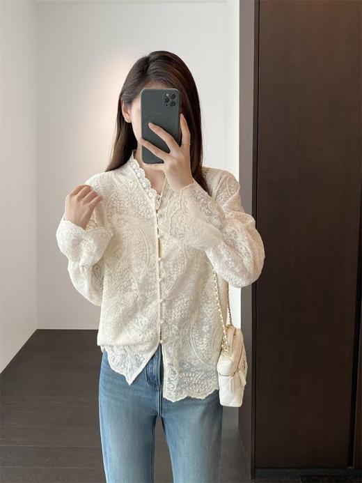 法式重工刺绣上衣V领蕾丝花边小衫长袖开衫喇叭袖白色衬衣女春夏 商品图4