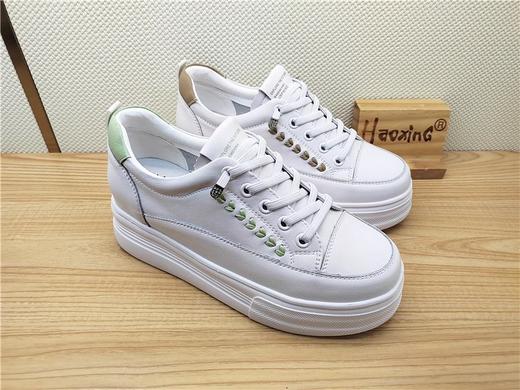 豪行春季新款23186208真皮时尚运动休闲中跟女鞋单鞋 商品图1