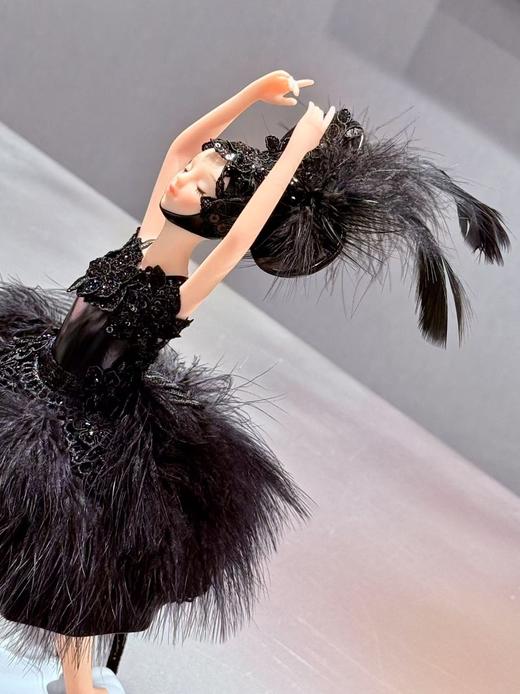 郭玲《黑天鹅》然女孩 商品图4