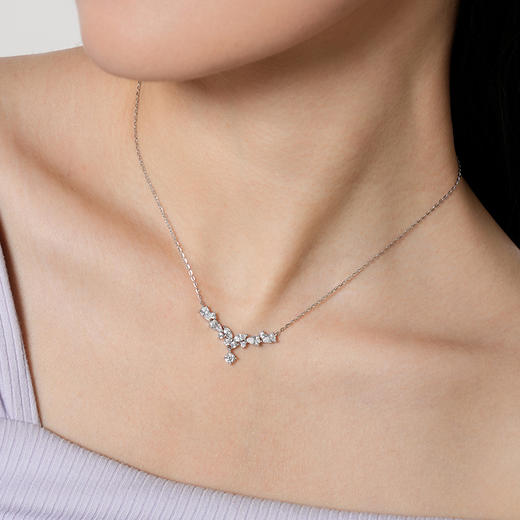 卡蒂罗/KADER 月桂蝴蝶项链 闪闪蝶舞紫藤花开在逃公主轻奢小众简约高级感设计拼接链 百搭闪耀 商品图3