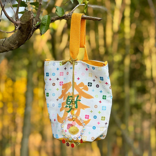 灵隐超火钱袋子【三彩招财钱袋子】老花包包 三种背法 可手提/斜挎/单肩 白三彩设计+五路图案 商品图9