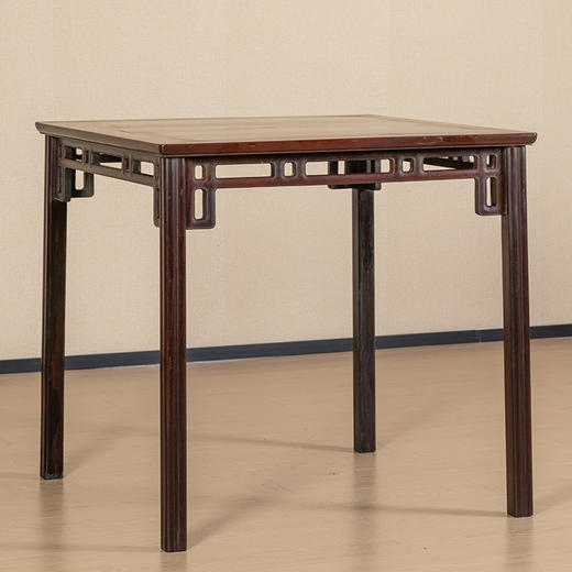 清 红木攒接牙板瓜棱腿方桌 商品图0