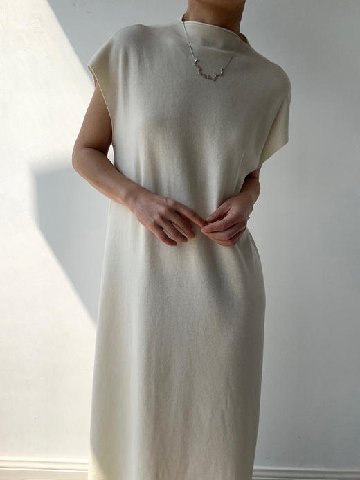 FE｜无袖金句小黑裙 真丝羊毛 正反两穿 [ 黑 / 白 ] 商品图1