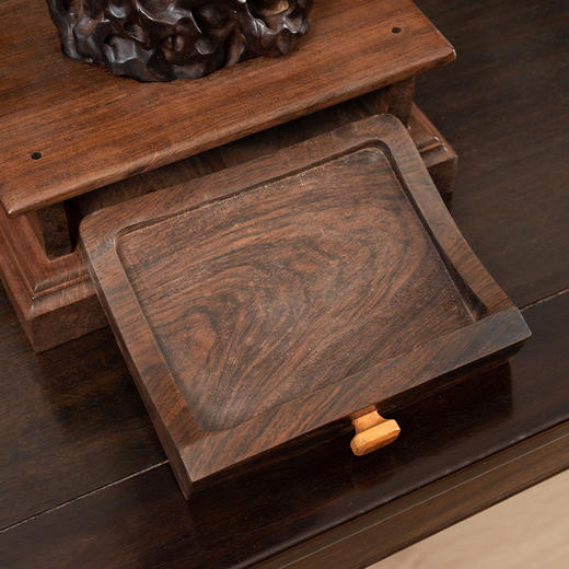 二十世纪 紫檀木雕仿太湖石山子香薰摆件 商品图3