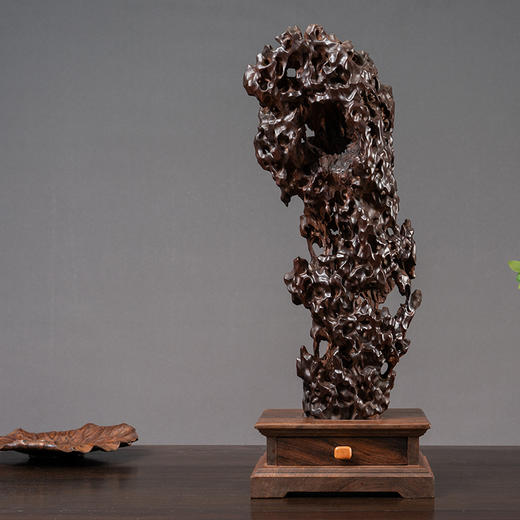 二十世纪 紫檀木雕仿太湖石山子香薰摆件 商品图0