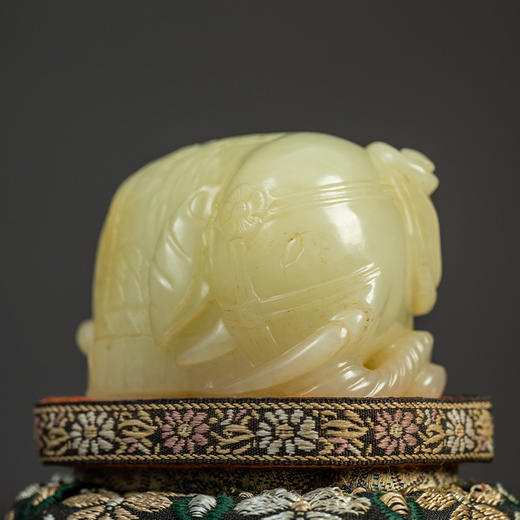 清 白玉雕大象摆件 商品图1