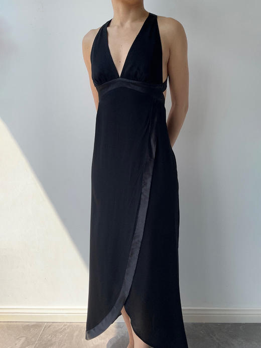 CG｜Caroline Dress 深V弹力真丝露背连衣裙［ 黑 ] 商品图4