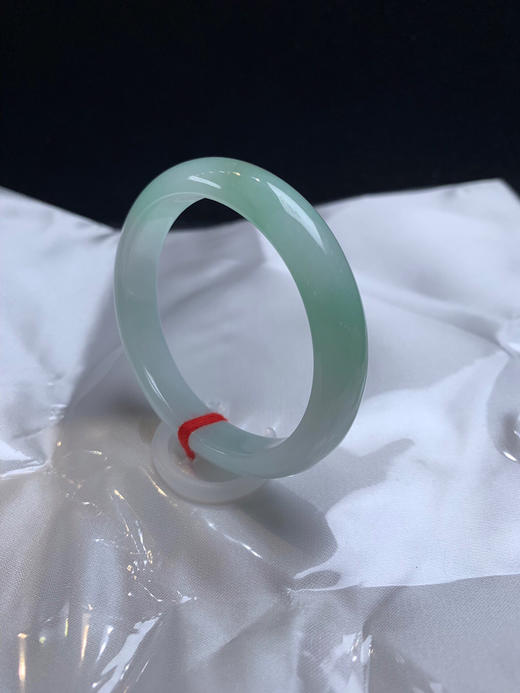 612493，53.8冰甜绿贵妃 ，小清新，干净水润 一截甜绿色，很秀气 商品图3