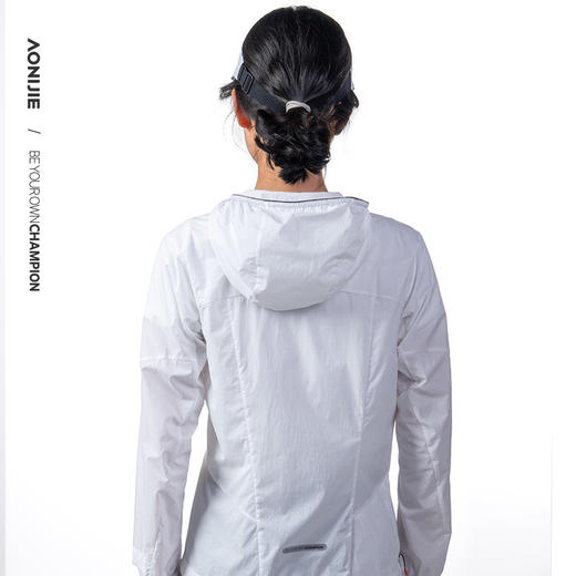 奥尼捷户外运动皮肤风衣女士防风防泼水防晒运动衣透气轻量化便捷收纳FW6225 商品图6