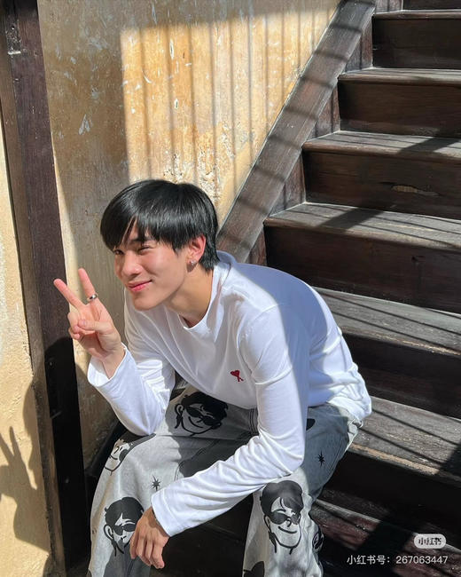 【3月27日 下午14:00 秒杀】纯原 艾米 情侣款 长袖T恤 商品图10