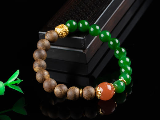 XY0114沉香+南红碧玉925银手串 商品图1