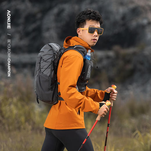 奥尼捷聚能方格户外夹克轻盈透气舒适运动加绒动态保暖男款连帽夹克防风防泼水/FM5207 商品图2