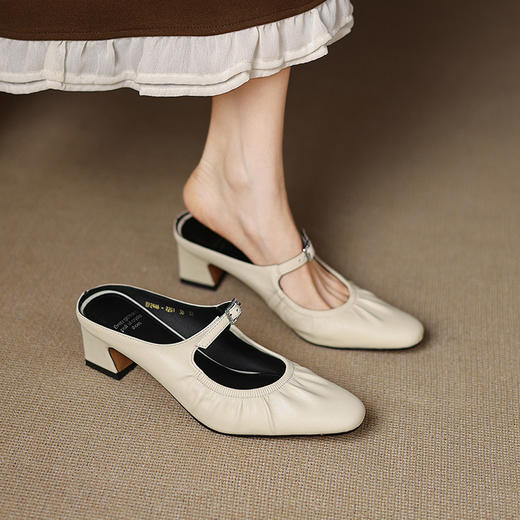 【预售5天】银色包头半拖鞋女夏外穿羊皮玛丽珍配裙子韩系褶皱粗跟穆勒凉拖鞋HB&2201 商品图0