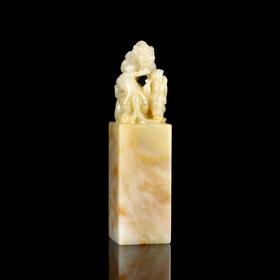 老挝石玛瑙冻双螭钮大方章配高档锦盒-3.5*3.5*13.2cm