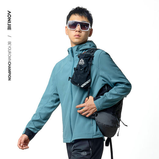 奥尼捷软壳夹克轻盈透气舒适户外运动加绒保暖修身男款连帽防风防泼水/FM5208 商品图3