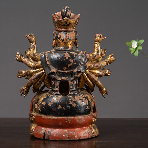 清 木胎金漆彩绘千手观音像 商品图1