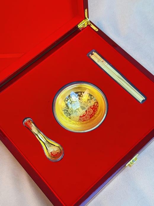 【现货】足金999宝宝满月三件套抓阄纪念金碗筷宝宝周岁礼【金重约10g】【一物一证书】 商品图0