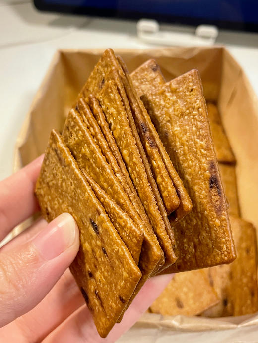 【尝念时光•岩烧黑巧咖啡脆片】为咖啡控而生米惦☕️ 浓醇咖啡香，一苦二甜三回味，三重口感真的配 商品图0