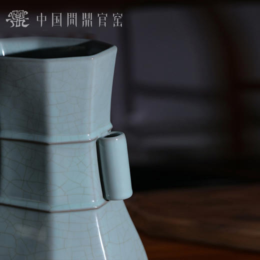 问鼎官窑大国工匠监制八方贯耳瓶 商品图1