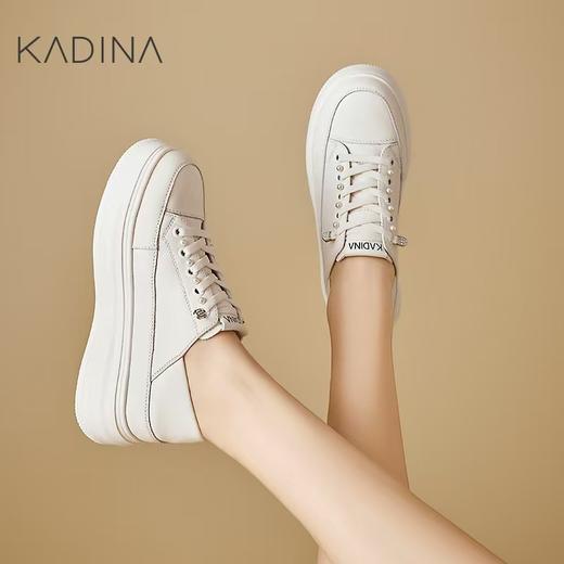 【KADINA】  AF3    卡迪娜2025春季新款平底透气舒适小白鞋系带运动女休闲鞋KCS257002 商品图1