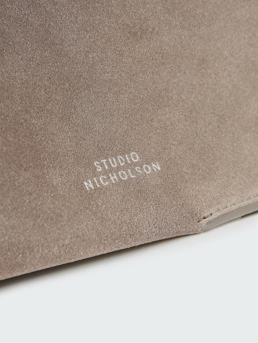 Studio Nicholson  泥灰色doublet绒面牛皮托特包 商品图13